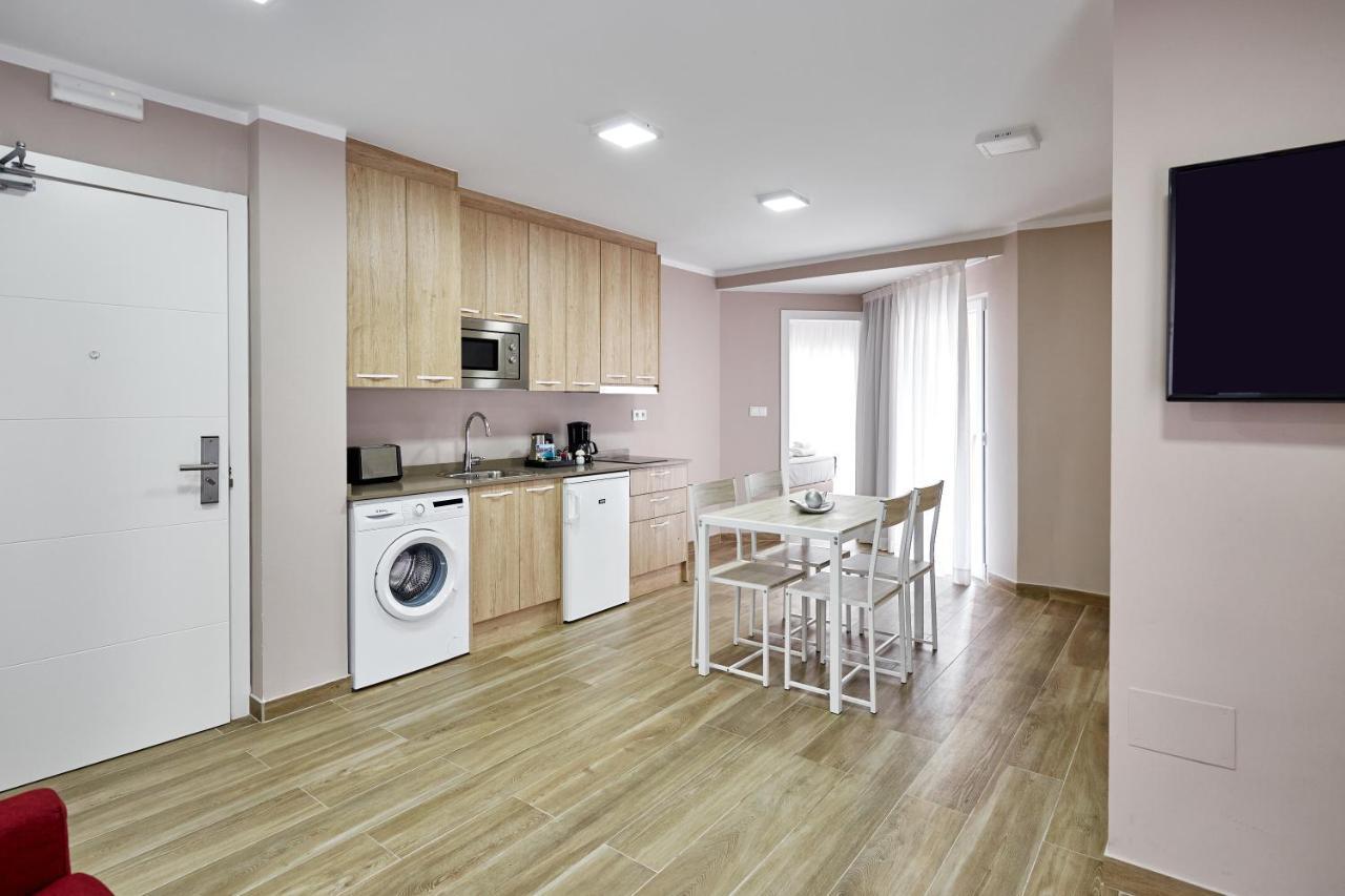 בנידורם Gbh Hotel-Apartamentos Caballito De Mar מראה חיצוני תמונה
