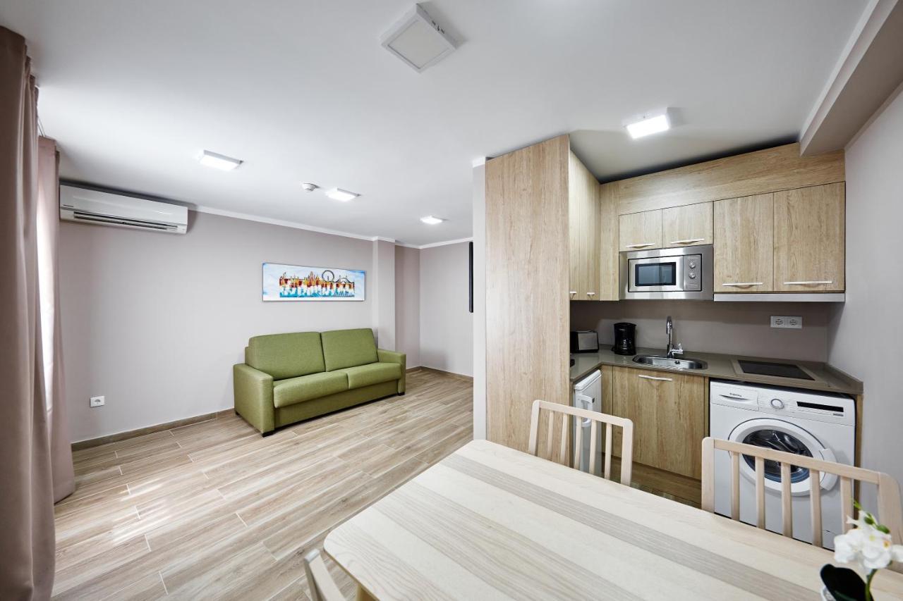 בנידורם Gbh Hotel-Apartamentos Caballito De Mar מראה חיצוני תמונה